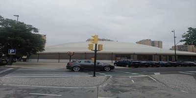 Piscina en ‘el Huevo’ del Palacio de Deportes de Zaragoza