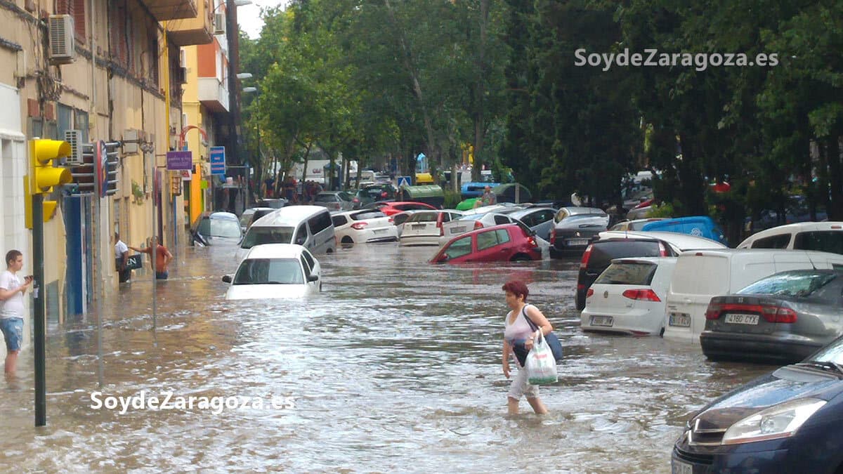 Así ha quedado Zaragoza tras la histórica tromba de agua y granizo