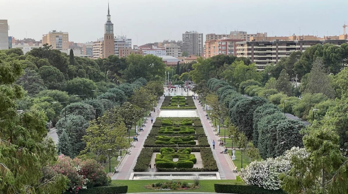 Bares y restaurantes del Parque Grande Labordeta en el 2024