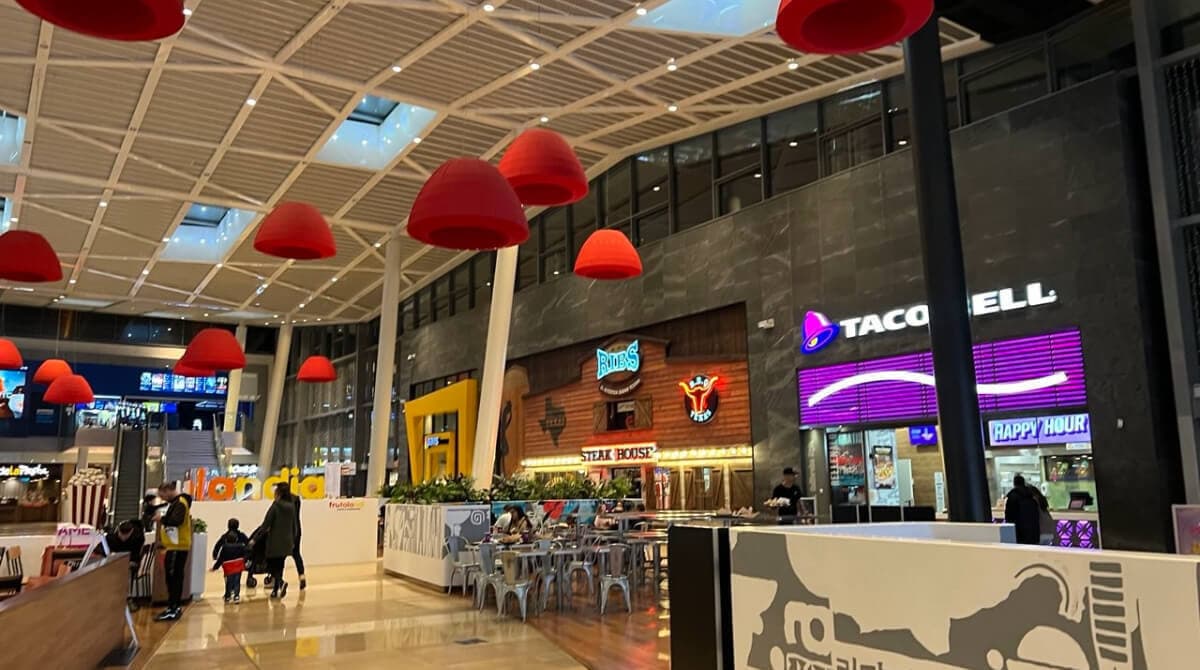 Zona nueva restaurantes de Puerto Venecia