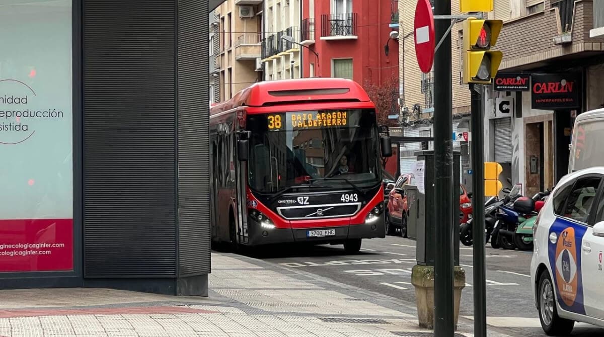 Las razones por las que funcionan peor las líneas 21, 36 y 38 en Zaragoza: «es un pitorreo descarado», dicen los usuarios
