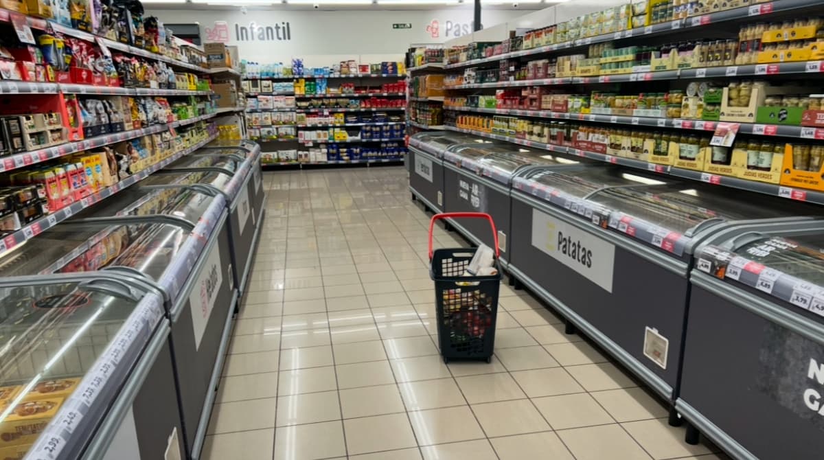 «Por fin vuelve un supermercado»: la apertura que pone solución a un vacío en pleno centro de Zaragoza