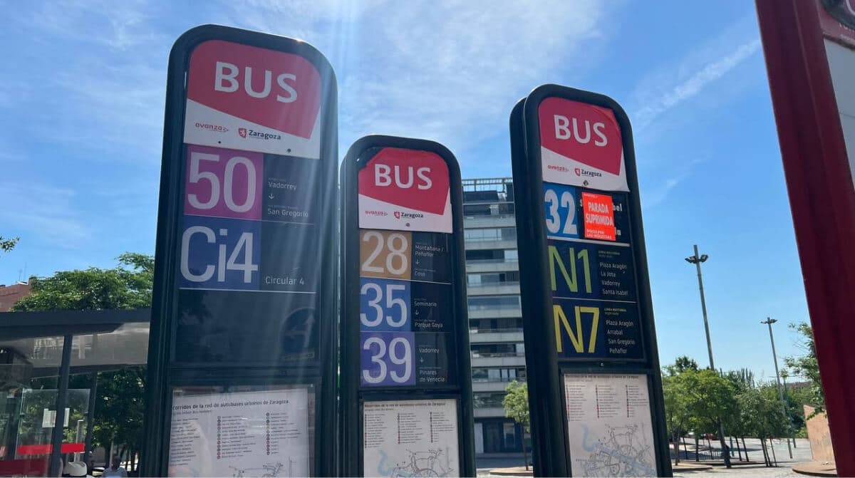 Paradas de buses desviados en Zaragoza
